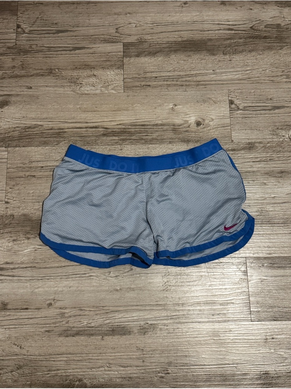 Nike Dri-FIT Women's Light Blue Athletic Mesh Shorts size XL